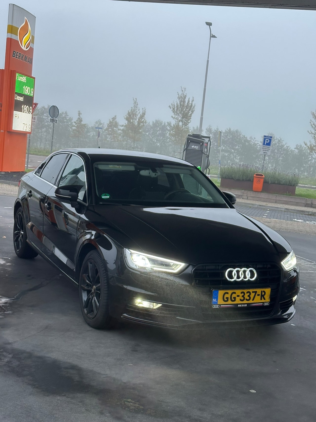 Audi A3 Limousine - 1.6 TDI Attraction Pro Line - AutoWereld.nl