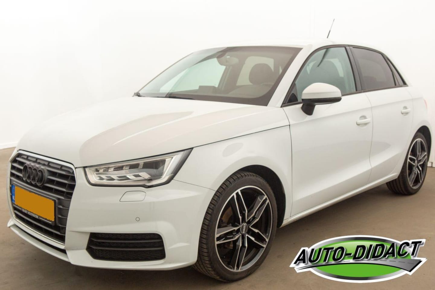 Audi A1 - 1.0 TFSI Navi Airco Pro Line - AutoWereld.nl