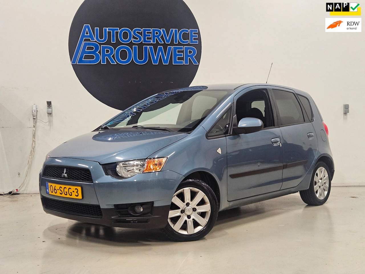 Mitsubishi Colt - 1.3 Edition Two Automaat Airco - AutoWereld.nl