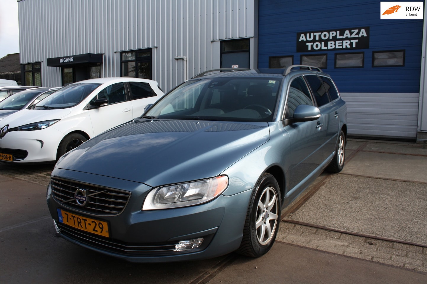 Volvo V70 - 2.0 D4 Nordic+ bj 2014 clima navi - AutoWereld.nl