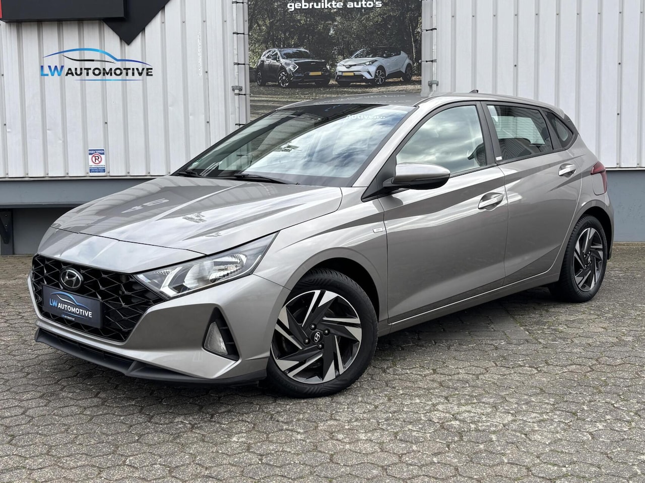 Hyundai i20 - 1.0 T-GDI MHEV 48v Comfort | Carplay | Camera | Stoel+stuurverwarming - AutoWereld.nl