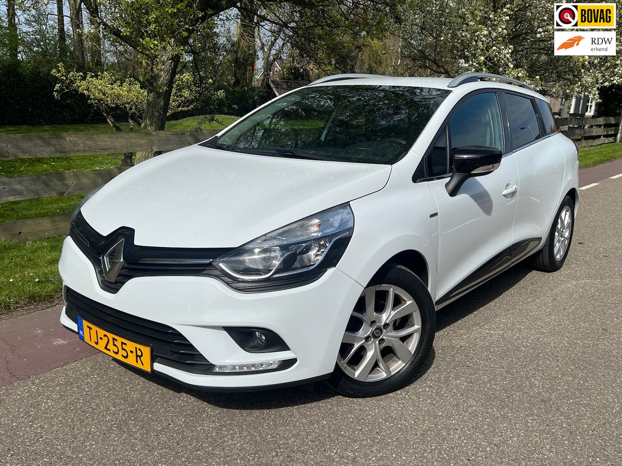 Renault Clio Estate - 0.9 TCe Limited Navi PDC - AutoWereld.nl