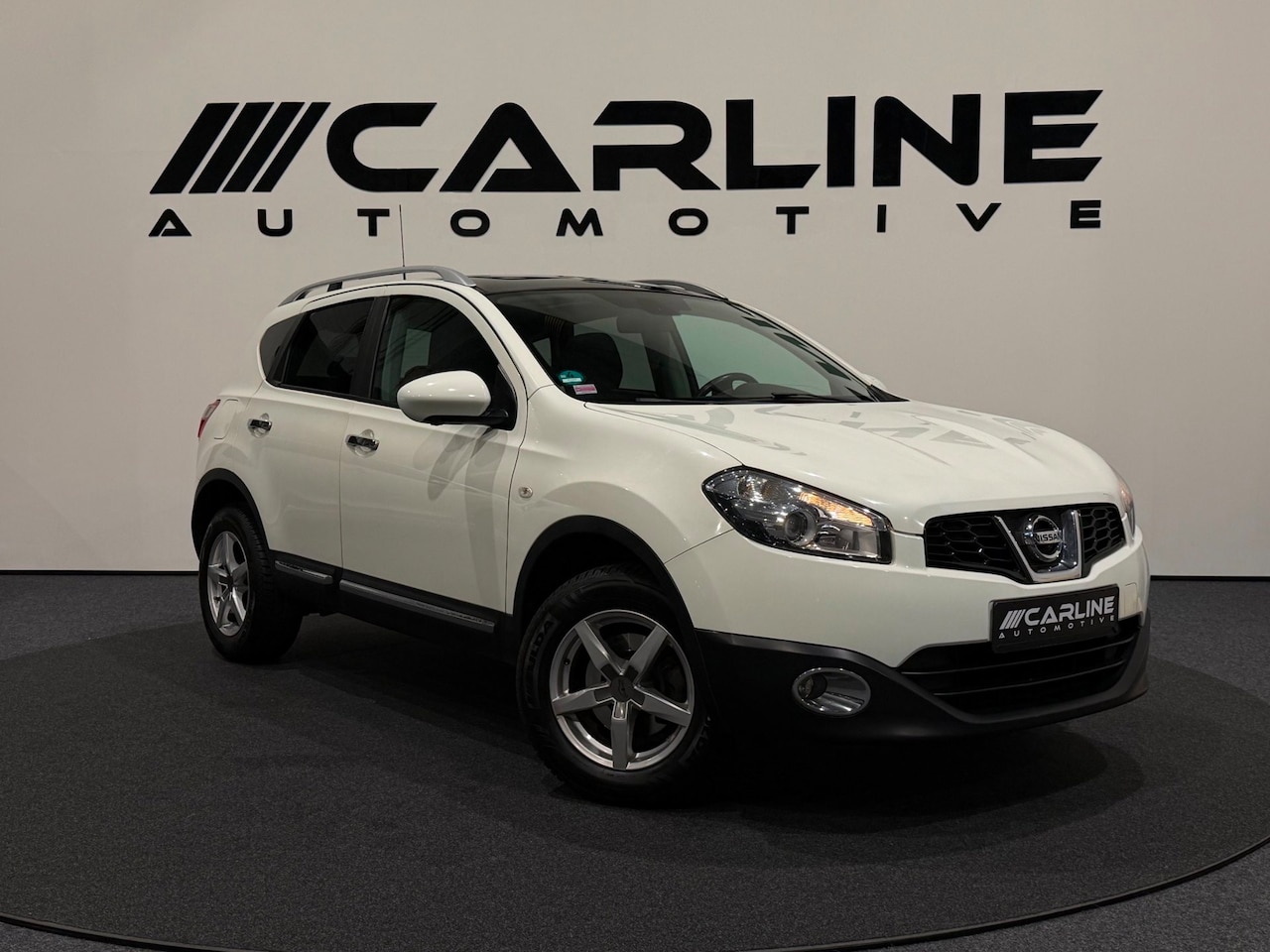 Nissan Qashqai - 1.6 Visia PANORAMADAK 360 CAMERA CRUISE CONTROL NAVI AIRCO NAP GARANTIE APK - AutoWereld.nl