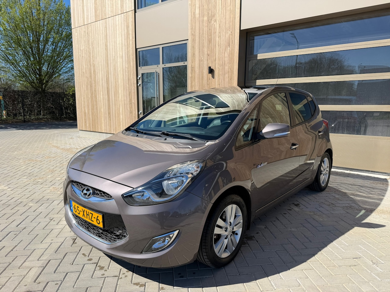 Hyundai ix20 - 1.6i i-Catcher 1.6i i-Catcher 5DRS|2012|Clima|Panoramadak|Stoelverwarming|Cruisecontrole|N - AutoWereld.nl