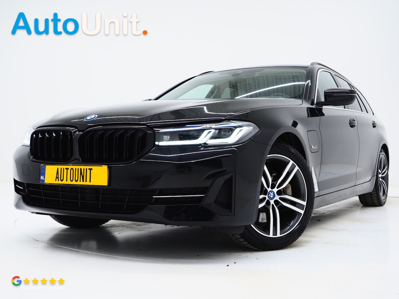 BMW 5-serie Touring - 530e Shadow Line | NL auto | Leder | LaserLED | Camera | Memory | Dodehoek | Cruise | DAB - AutoWereld.nl