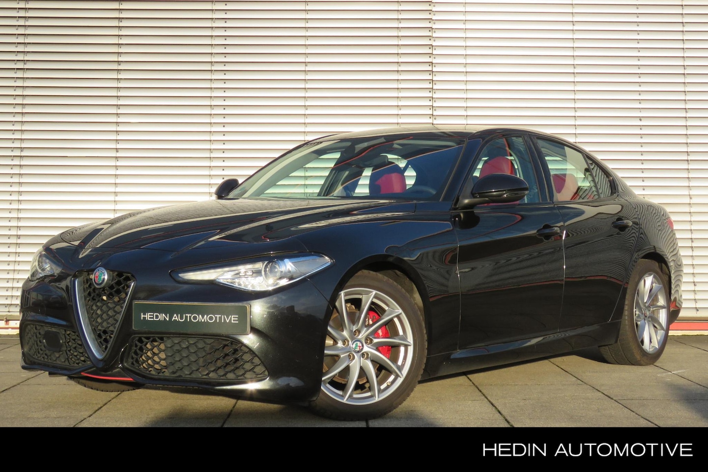 Alfa Romeo Giulia - 2.0T Super | 1ste eigenaar & Dealeronderhouden | Schakelflippers | Veloce interieur | - AutoWereld.nl