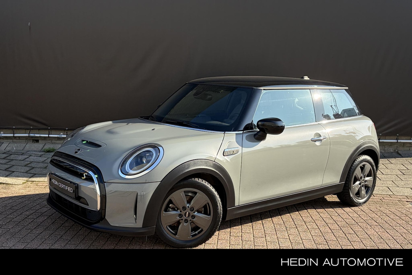 MINI Mini-Electric - Essential 33 kWh | SOH 96,2 % | Comfort Stoelen+ Verwarmbaar | Carplay / Android Auto | Vo - AutoWereld.nl