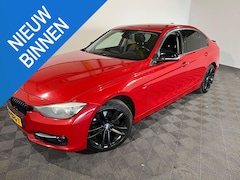 BMW 3-serie - 320i Executive Sedan 3-serie 320i Executive