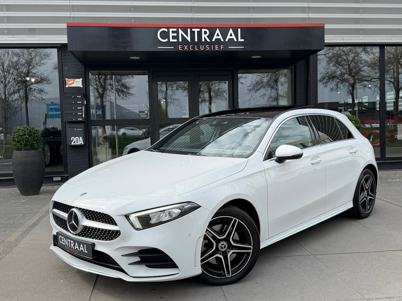 Mercedes-Benz A-klasse - 250 e AMG Pano|Memory|Ambientlight|ACC|218PK - AutoWereld.nl