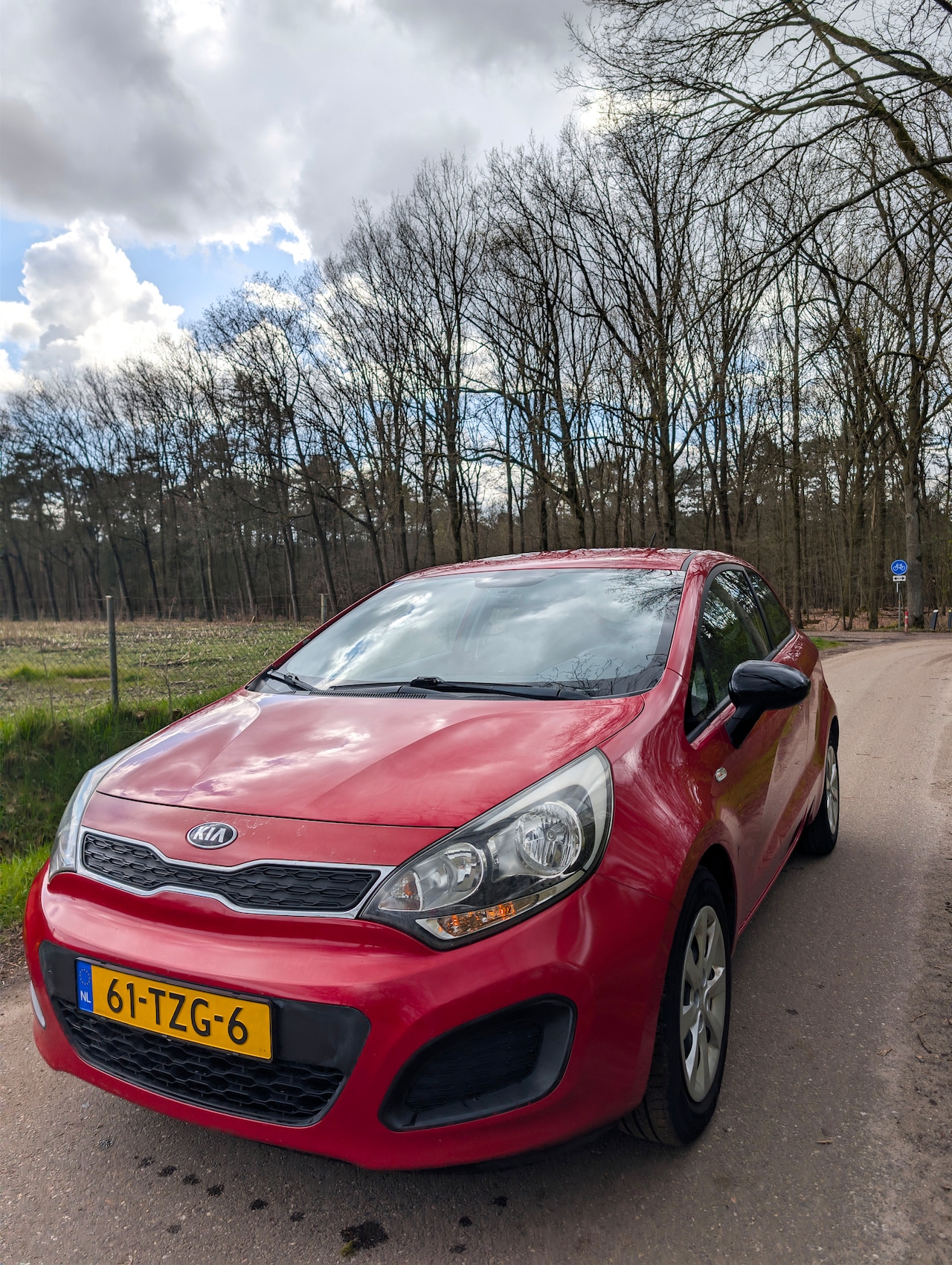 Kia Rio - 1.2 CVVT Comfort Pack Recent vervangen Koppeling + Remmen | APK mei 2027 - AutoWereld.nl