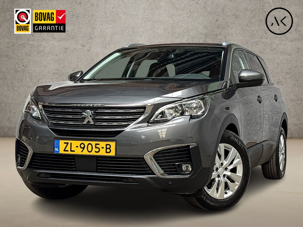 Peugeot 5008 - 1.2 PureTech Sport 7 Persoons Automaat (APPLE CARPLAY, BRUIN LEDER, 360 CAMERA, ADAPTIVE C - AutoWereld.nl