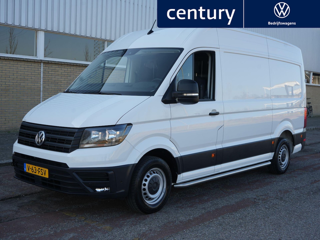 Volkswagen Crafter - Bedrijfswagens 30 2.0 TDI L3H3 Highline Betimmering - Camera - Trekhaak - Navigatie - AutoWereld.nl