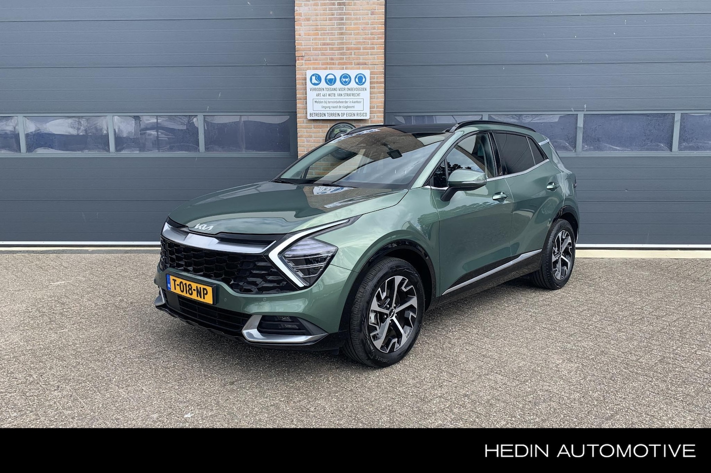 Kia Sportage - 1.6 T-GDi Hybrid DynamicPlusLine Panoramadak | Stoel-en-Stuurverwarming | Elektrische acht - AutoWereld.nl