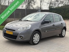 Renault Clio - 1.2 TCe Special Line AIRCO ELEKPAKKET NAVI NAP