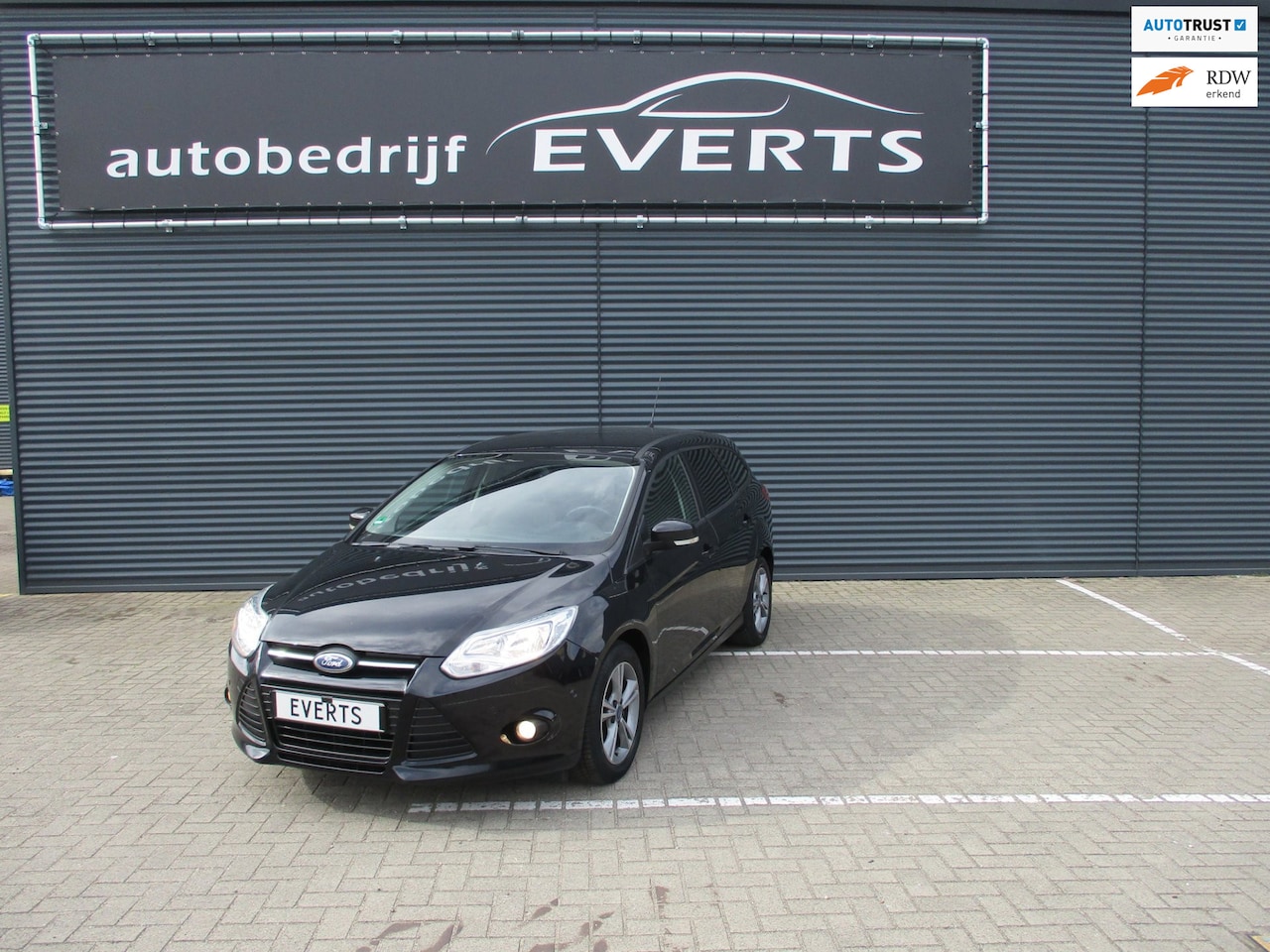 Ford Focus Wagon - 1.0 EcoBoost Lease Titanium distributie bij 185000 incl gr beurt zeer mooie en complete ui - AutoWereld.nl