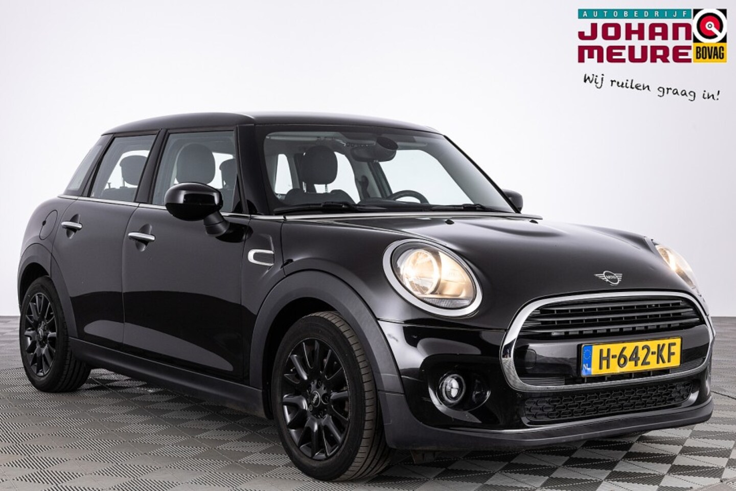 MINI Cooper - Mini 1.5 Business Edition 5-drs | Automaat | LEDER | NAVI | ECC . - AutoWereld.nl