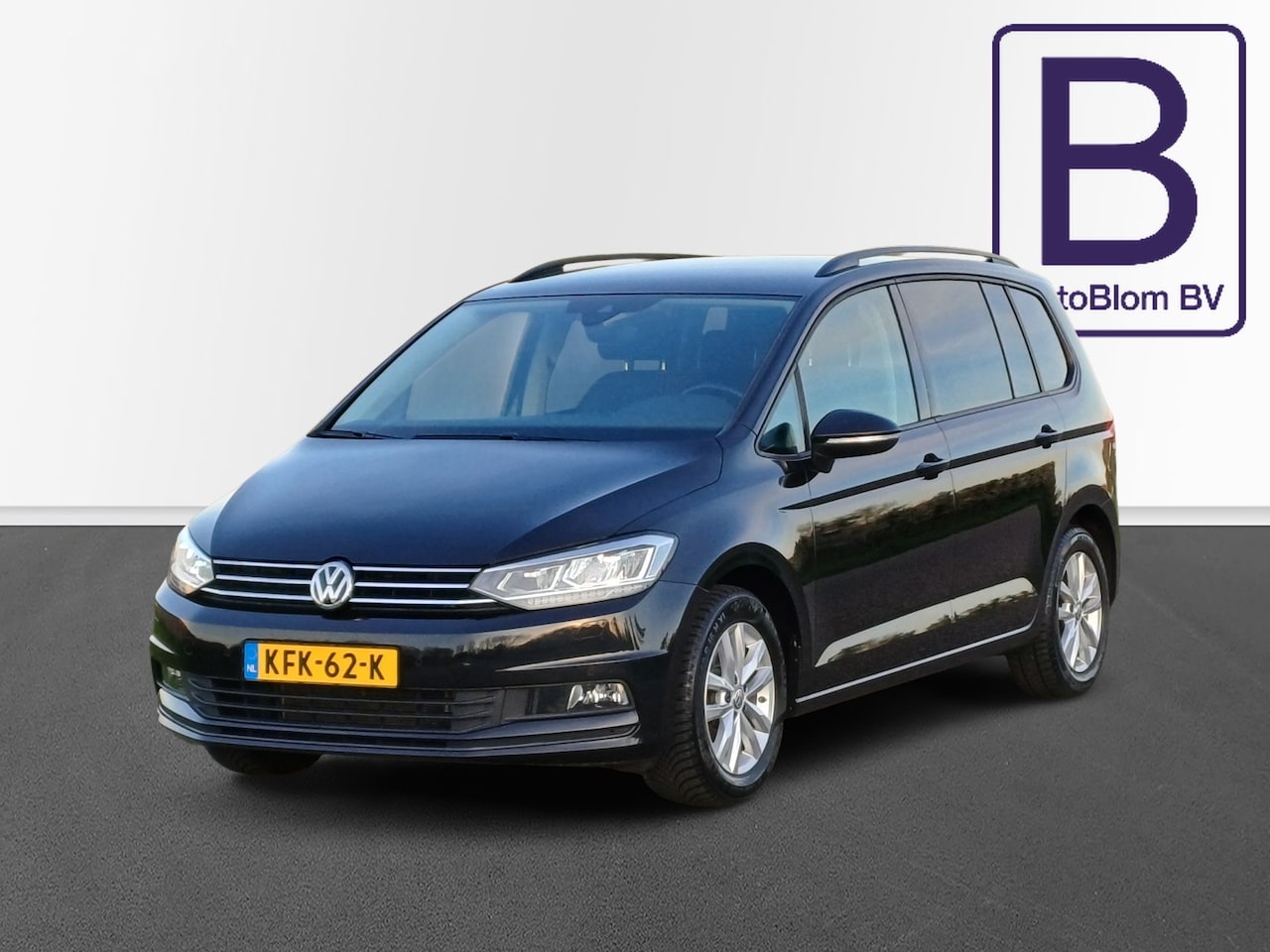 Volkswagen Touran - 1.5 TSI Comfortline Business 7-Pers. /Led/Navi/Stoelverw./Mas. stoel/Navi/Goed onderhoud/ - AutoWereld.nl