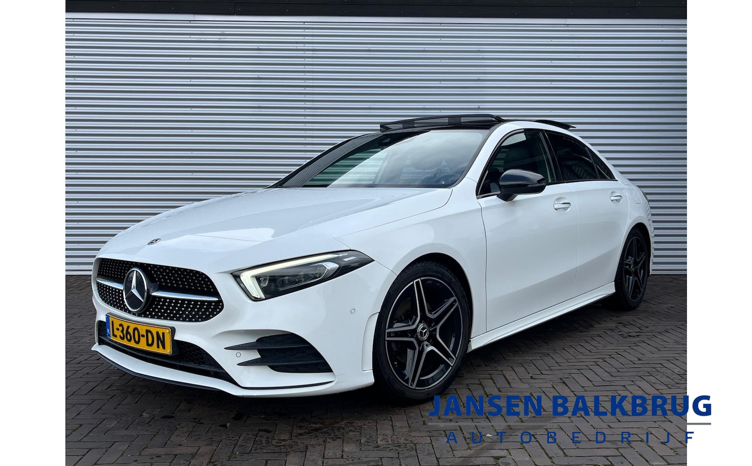 Mercedes-Benz A-klasse - 180 Business Solution AMG panorama dak night sfeer licht vol vol - AutoWereld.nl