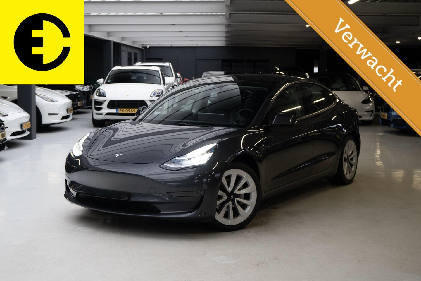Tesla Model 3 - Long Range RWD Long Range AWD 75 kWh | 90,5% SOH | FSD | Trekhaak | Incl.BTW - AutoWereld.nl