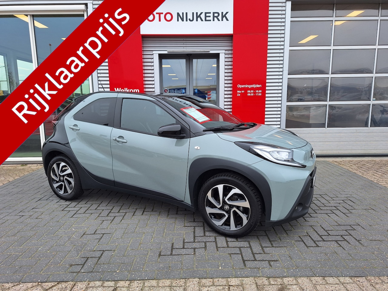 Toyota Aygo X - 1.0 VVT-i MT Pulse Limited met parkeersensoren v+a - AutoWereld.nl