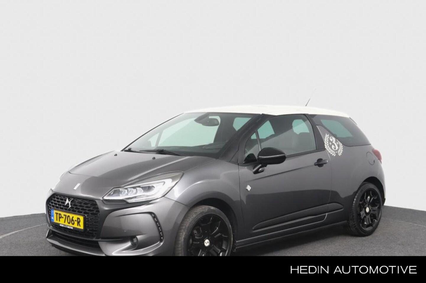 DS 3 - 1.2 110pk Café Racer | Navigatie | Leder | Stoelverwarming | Carplay | Camera | Cruise Con - AutoWereld.nl