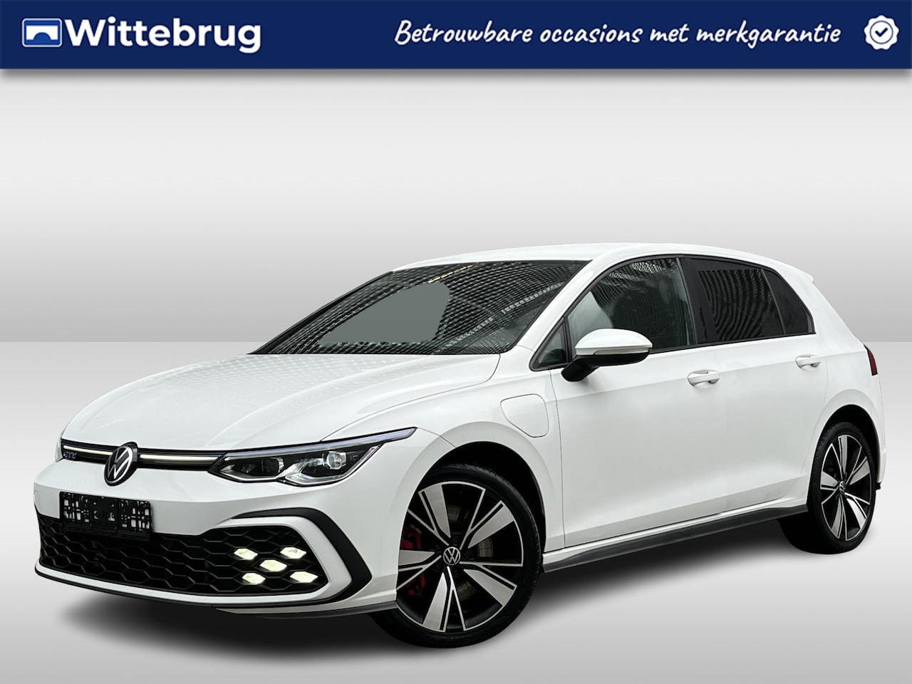 Volkswagen Golf - 1.4 eHybrid 245PK DSG GTE / IQ LED / Achteruitrijcamera / Stuur + Stoelverwarming / Dodeho - AutoWereld.nl