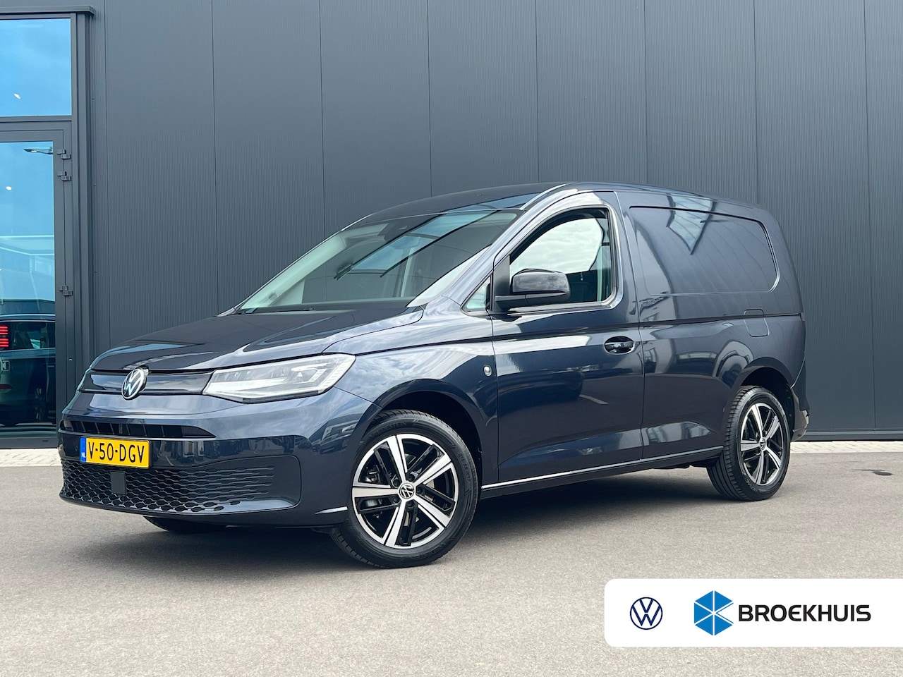 Volkswagen Caddy Cargo - 75- Edition | DSG 122 PK | Leder | Led | Stoelverwarming | Adaptive Cruise | Trekhaak - AutoWereld.nl