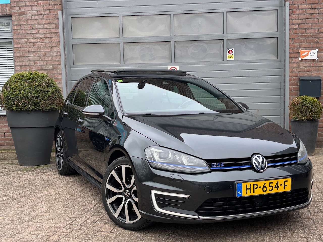 Volkswagen Golf - 1.4 TSI GTE Mooie volle auto / Leder / Apple Carplay. - AutoWereld.nl