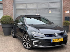 Volkswagen Golf - 1.4 TSI GTE Mooie volle auto / Leder / Apple Carplay