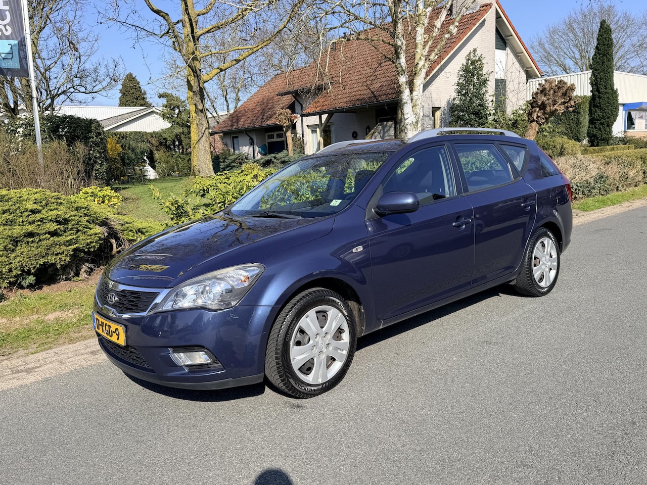Kia Cee'd Sporty Wagon - 2.0 CVVT 143PK X-ecutive Navi•Airco - AutoWereld.nl