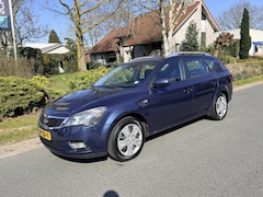 Kia Cee'd Sporty Wagon - 2.0 CVVT 143PK X-ecutive Navi•Airco