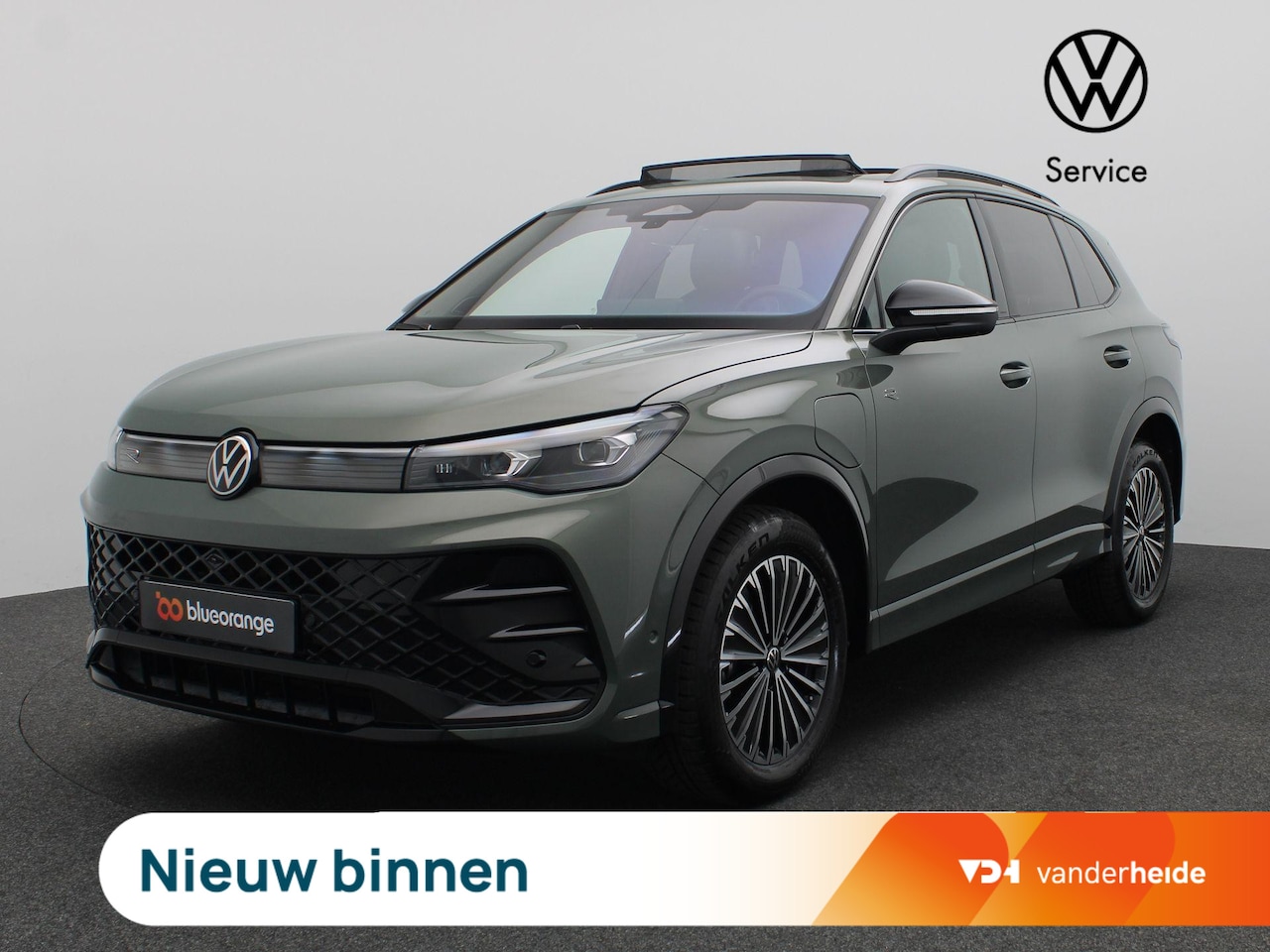 Volkswagen Tiguan - 1.5 eHybrid R-Line Edition 272PK DSG Prijs incl 20" zomerset, SOH 99,5%, Pano-Schuifdak, T - AutoWereld.nl