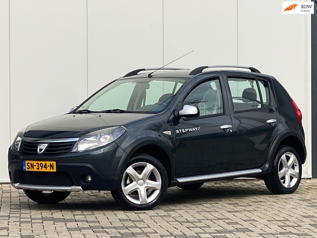 Dacia Sandero Stepway - 1.6 LPG - AutoWereld.nl