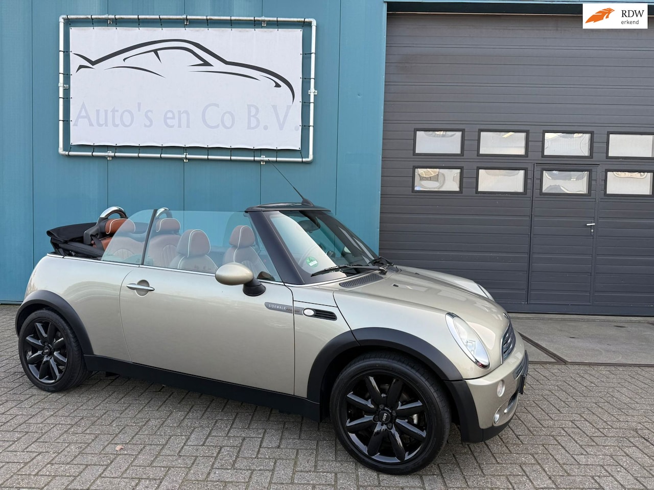 MINI Cabrio - Mini 1.6 Cabriolet Sidewalk uitv Airco Leder Cruise 17"Lm velgen Pdc Apk 04-2027 - AutoWereld.nl