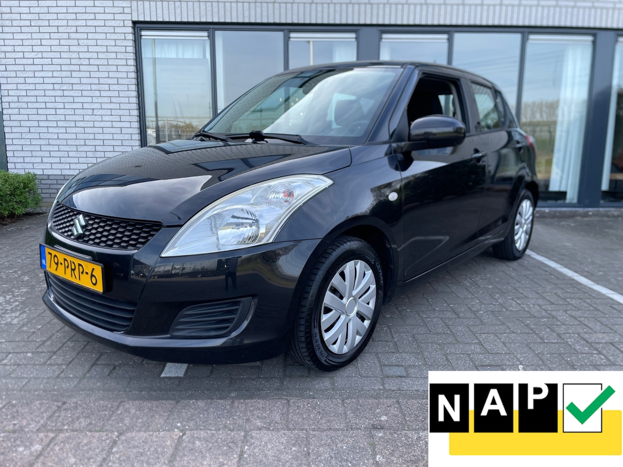 Suzuki Swift - 1.2 Comfort EASSS Airco 5 Drs Eerste Eigenaar - AutoWereld.nl