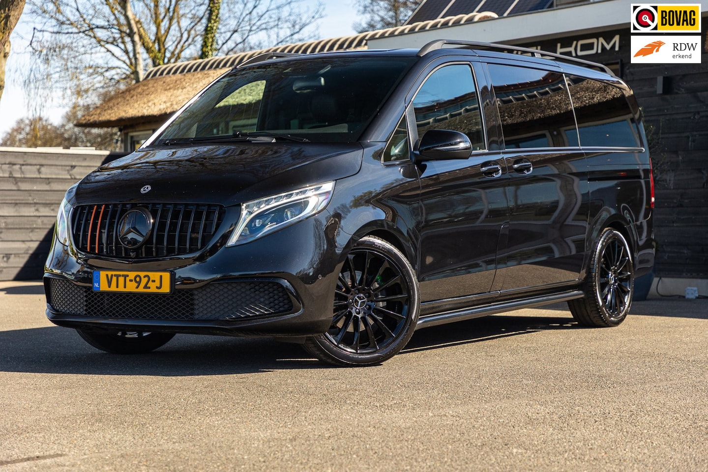 Mercedes-Benz V-klasse - 300d Lang DC Edition I Marcopolo I Schuifdeur Links leder I apple carplay I nieuwstaat I - AutoWereld.nl