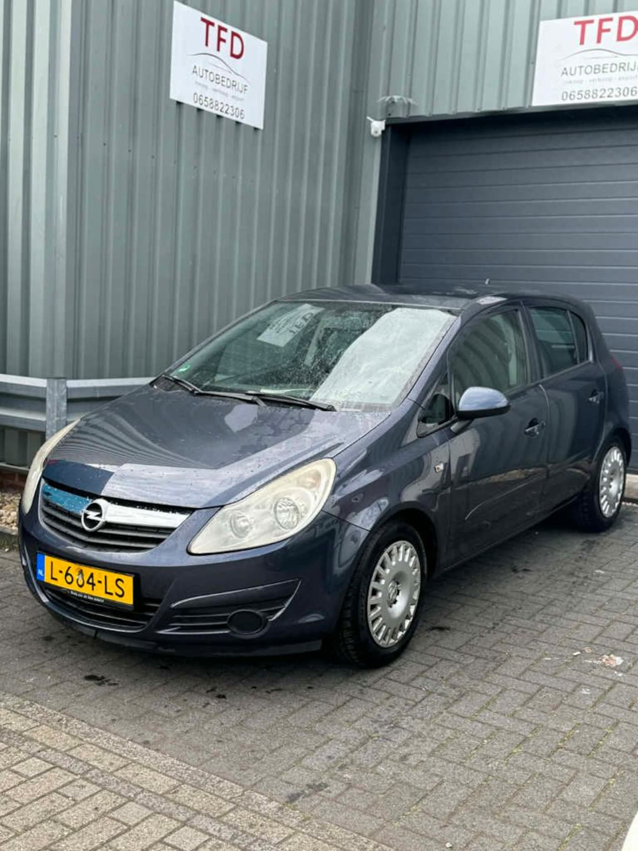 Opel Corsa - 1.2-16V Essentia 1.2-16V Essentia - AutoWereld.nl