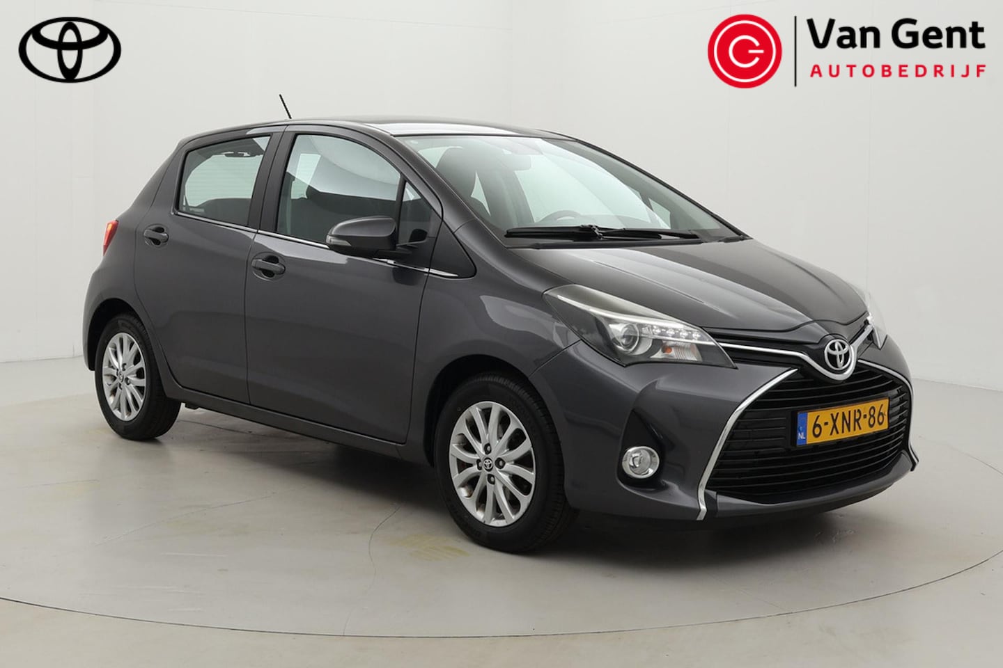 Toyota Yaris - 1.3 VVT-i Lounge | Origineel NL | Navigatie | Cruise Control | Clima | Camera | 15 inch | - AutoWereld.nl