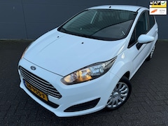 Ford Fiesta - 1.0 Style*AIRC* APK*NAP*NAVI*ELKT-RAAM*C-D AFSTAND