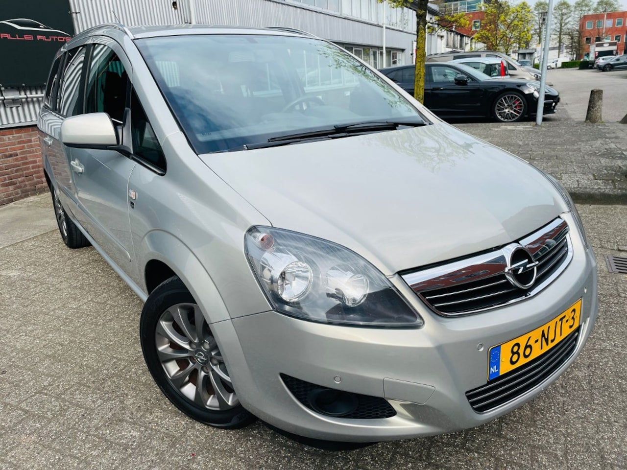Opel Zafira - 1.8 111 years Edition 7 ZITS AIRCO PDC TREKHAAK - AutoWereld.nl