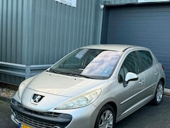 Peugeot 207 - 1.6 VTi XS