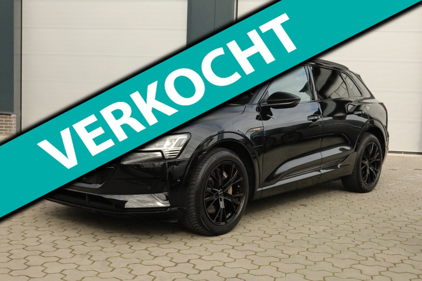 Audi e-tron - 50 quattro Business Edition+ 71 kWh - 100% SoH - Panorama - B&O audio - AutoWereld.nl