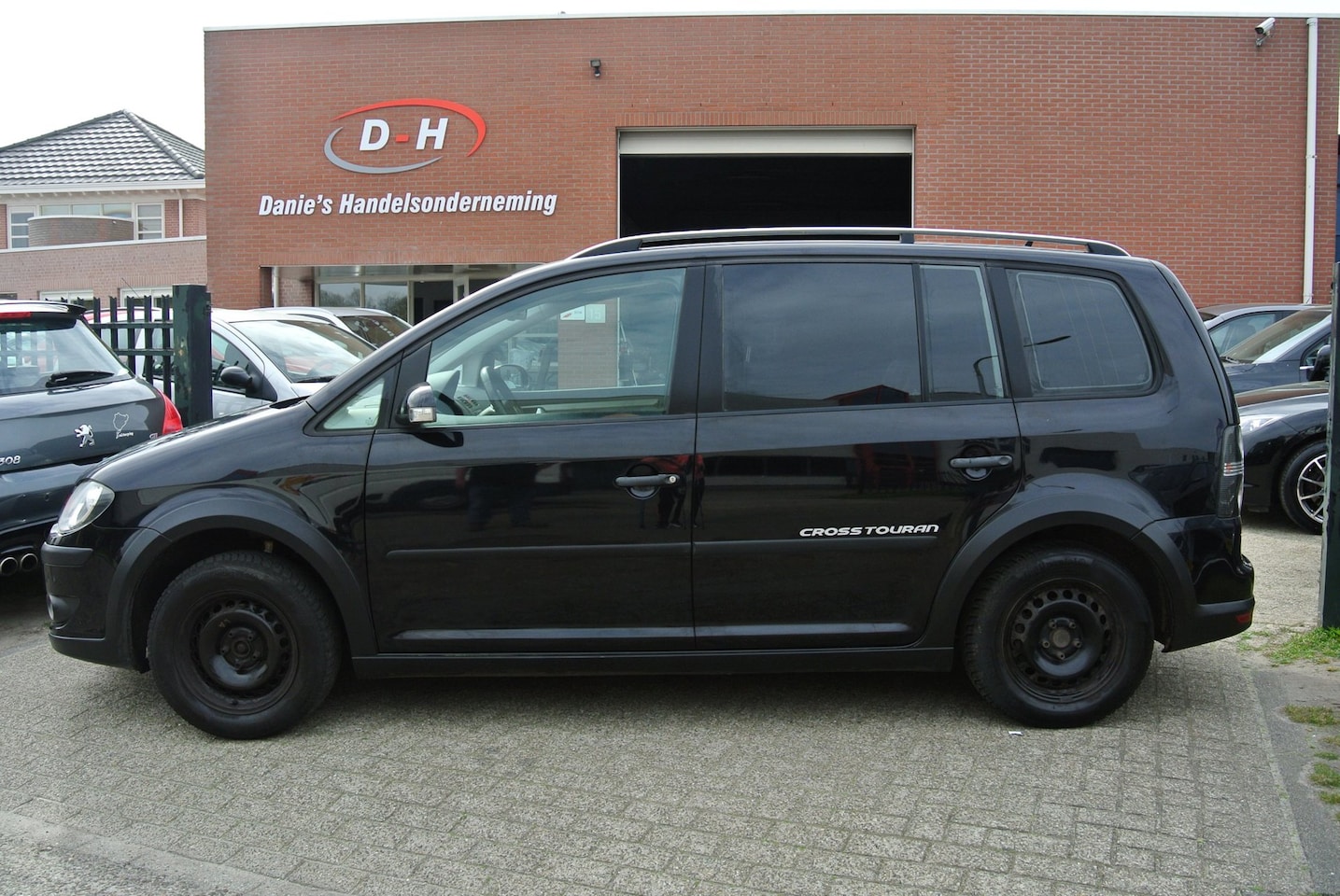 Volkswagen Touran Cross - 1.4 TSI airco apk 06-02-2027 inruil mogelijk - AutoWereld.nl