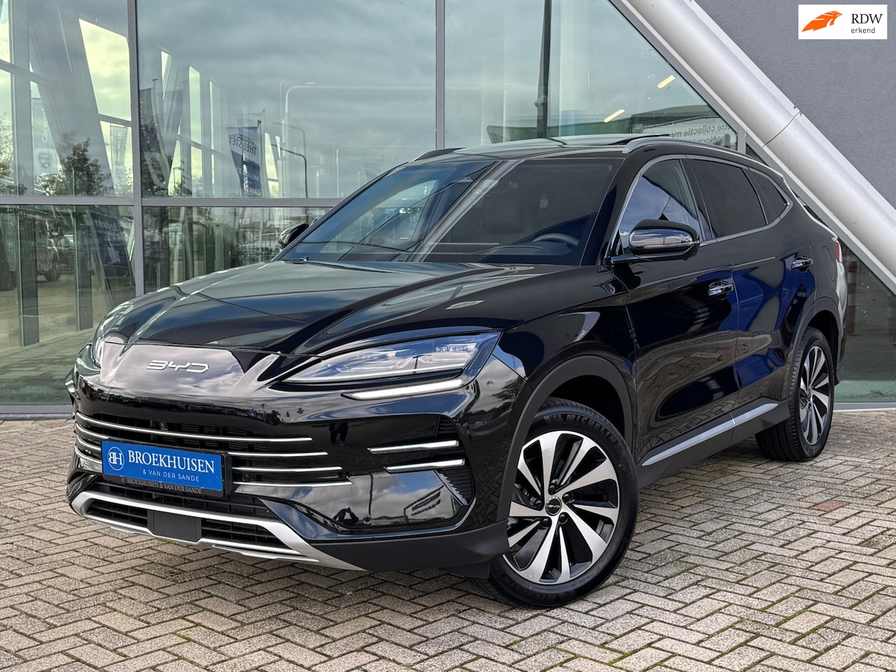BYD Seal U - 1.5 DM-i FWD Boost Plug in Hybride 218pk Panoramadak / Stoelventilatie / HU Display - AutoWereld.nl