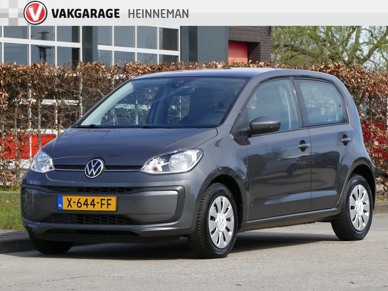 Volkswagen Up! - 1.0 | bluetooth | airco | all-season-banden - AutoWereld.nl