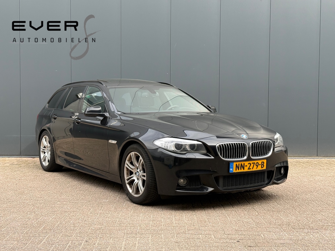 BMW 5-serie Touring - 520d High Executive M Sportpakket, 184PK, Panorama, Navi Prof, Sportstoelen, Stoelverwarmi - AutoWereld.nl