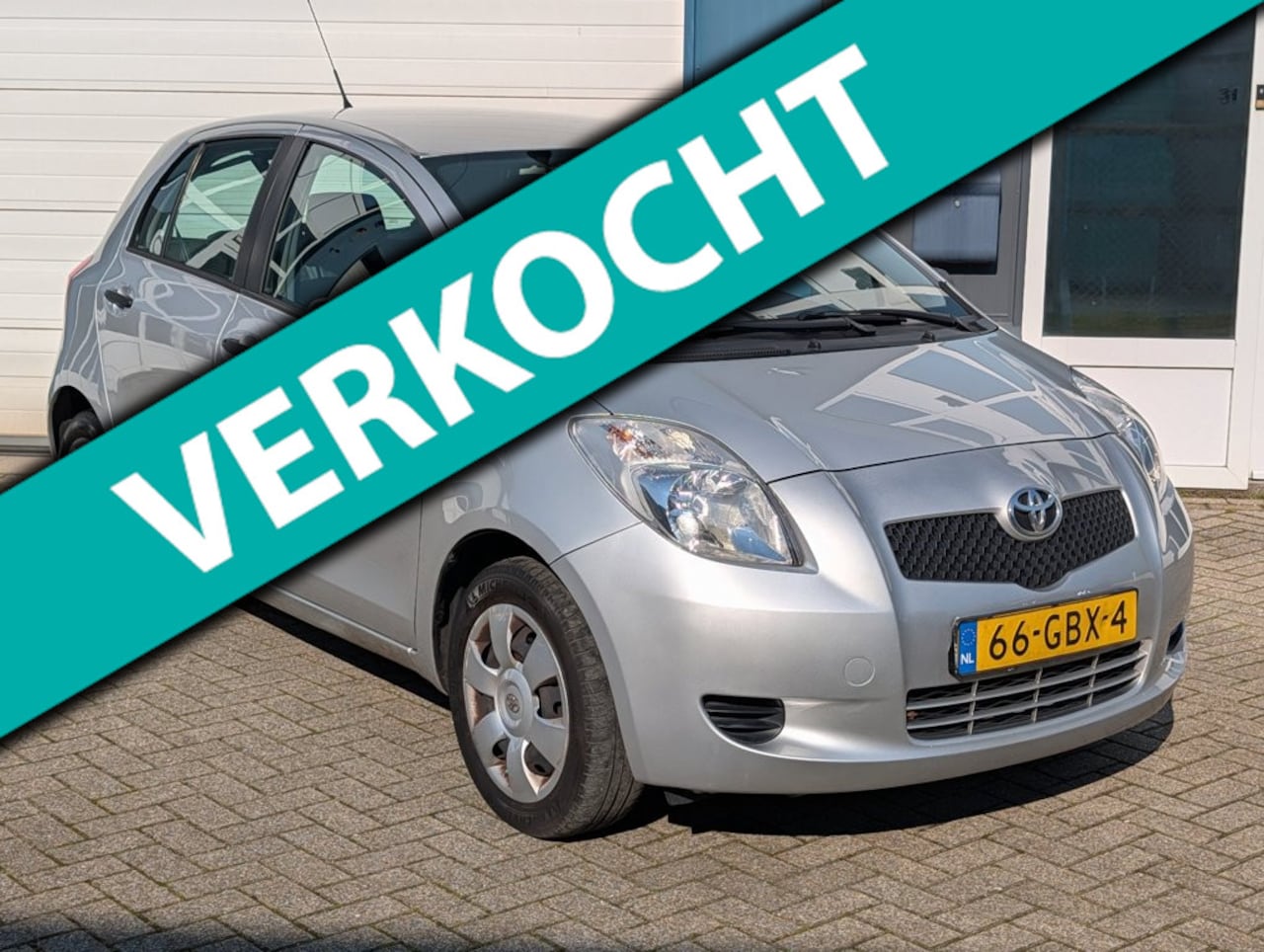 Toyota Yaris - 1.3 VVTi 5-DRS * EERSTE EIGNR * NIEUWE APK * Airco - AutoWereld.nl