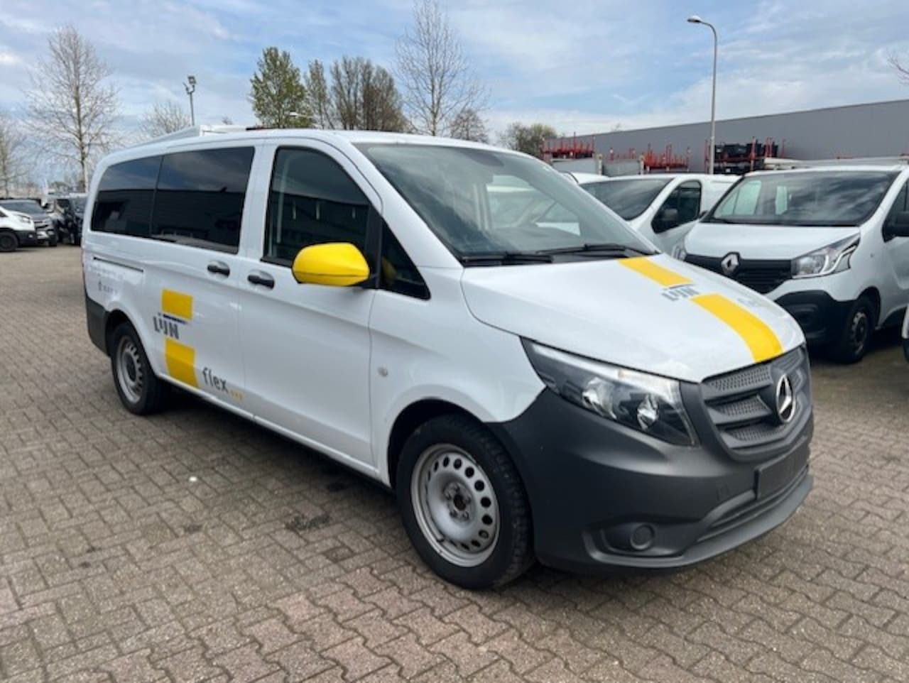 Mercedes-Benz Vito Tourer - 114 CDI 100KW Lang AUTOM. 9 PERSOONS KLIMA - AutoWereld.nl
