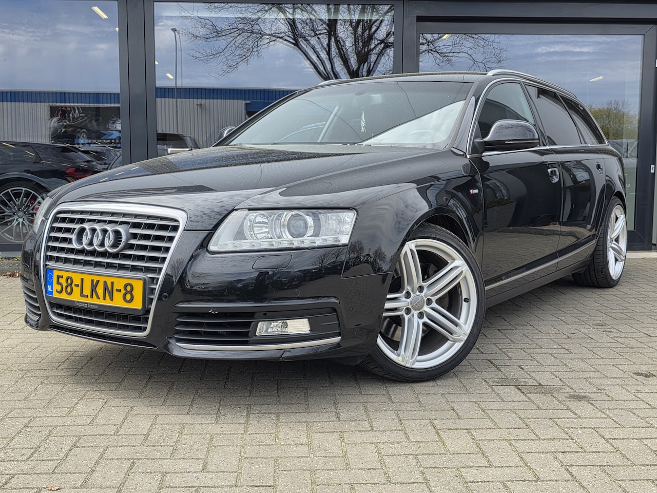 Audi A6 Avant - 2.8 FSI S edition + 3x SLINE + XENON + LED + LM VELGEN - AutoWereld.nl