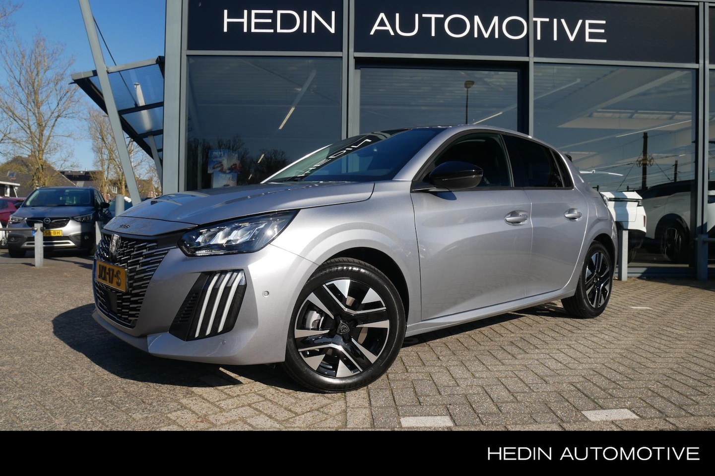 Peugeot 208 - Allure Hybrid 110 e-DCS6 | 4590,- Korting! | 360 camera | Navigatie | PDC V+A | Climate Co - AutoWereld.nl